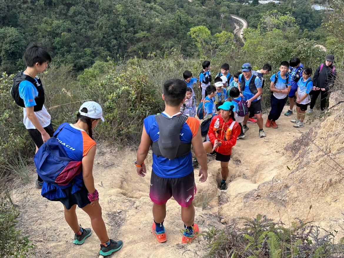 2024年 毅行教室 U16 青少年越野跑訓練班開始，苜堂在沙田貓仔山一帶舉行。